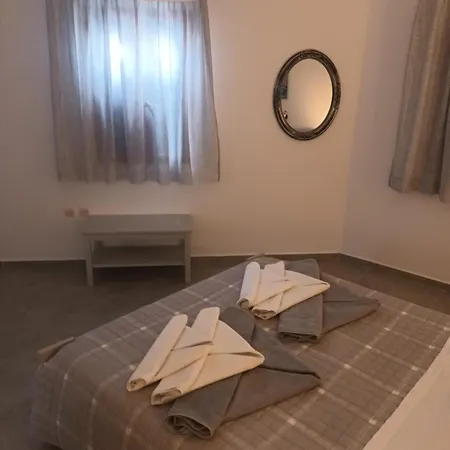 Holidays In Paros Apartment *