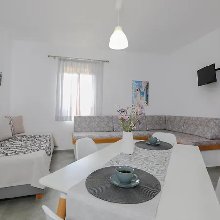 Holidays In Paros Apartment *