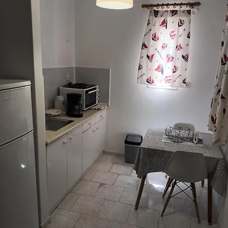 Holidays In Paros * Aliki (Paros)