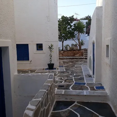Holidays In Paros Appartement Alikí