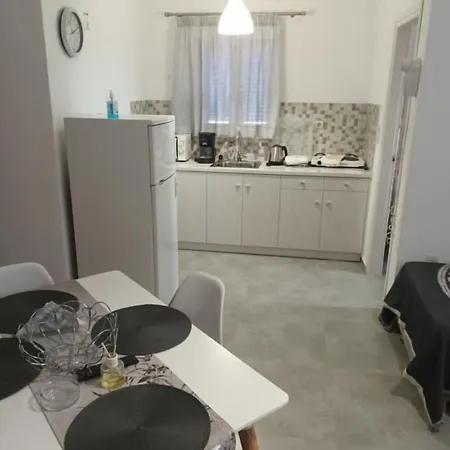 Holidays In Paros Αλυκή