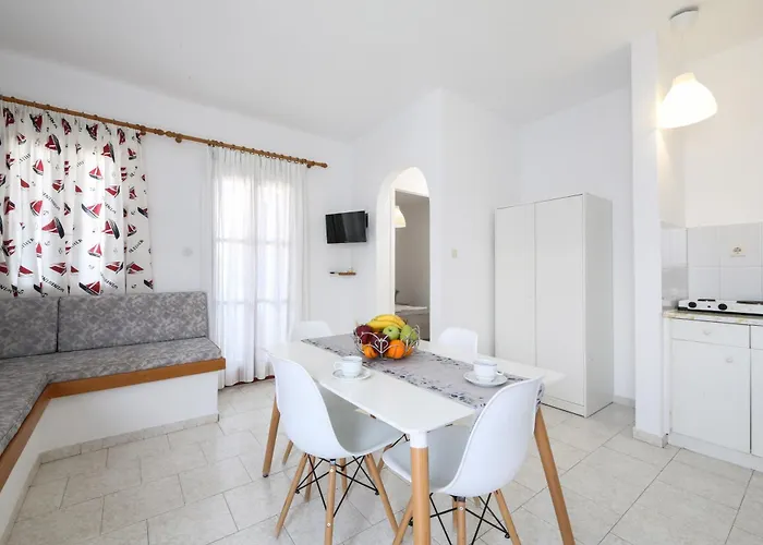 Holidays In Paros * Alikí