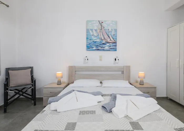 Holidays In Paros Apartament Alikí