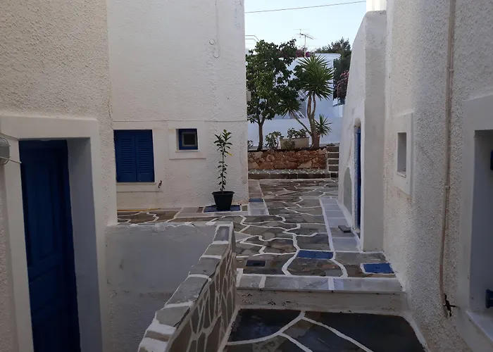 Holidays In Paros Apartament Alikí
